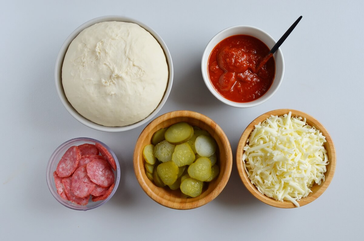 Ingridiens for Pepperoni and Sweet Pickle Pizza