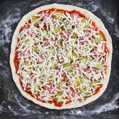 Pepperoni and Sweet Pickle Pizza recipe - step 4