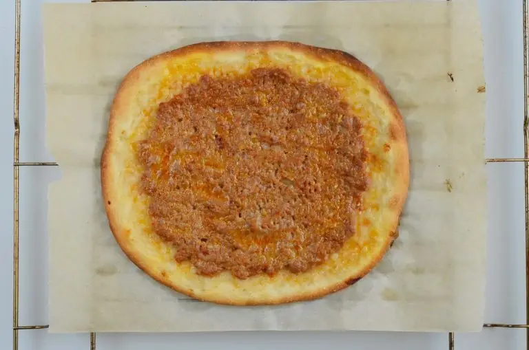 Step 4 - Spicy Lamb Pizza with Parsley–Red Onion Salad