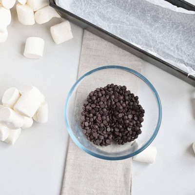 Two Ingredient Marshmallow Fudge recipe - step 2
