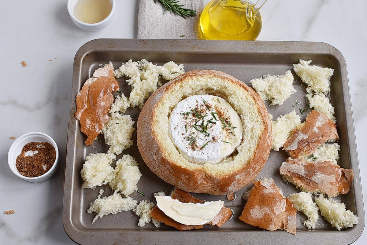 Baked Brie in a Sourdough Bread Bowl [with honey & thyme] - The