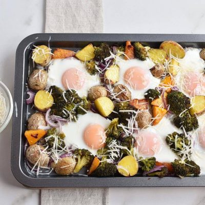 Baked Eggs with Roasted Vegetables recipe - step 8