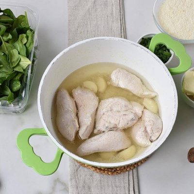 Butternut Squash Alfredo with Chicken & Spinach recipe - step 3