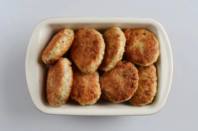 Chicken and Mushroom Patties (Russian Kotlety) recipe - step 6