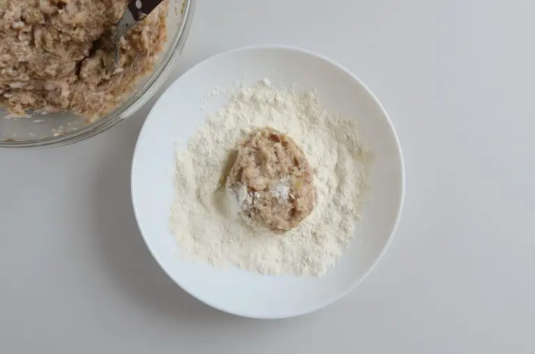 Chicken and Mushroom Patties (Russian Kotlety) recipe - step 4
