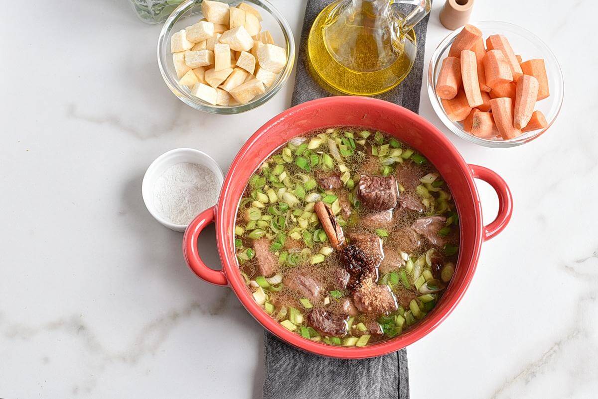 Chinese Hot Pot of Beef and Vegetables Recipe