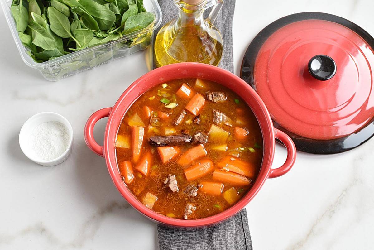 Chinese Hot Pot of Beef and Vegetables Recipe