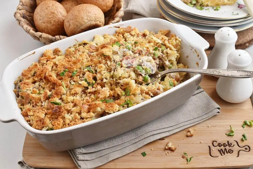 Classic Tuna Noodle Casserole