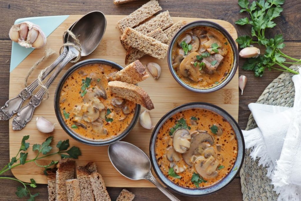 How to serve Creamy Hungarian Mushroom Soup
