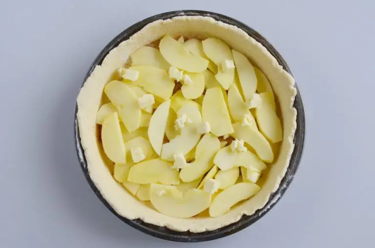 Step 4 - Crusty Apple Pie