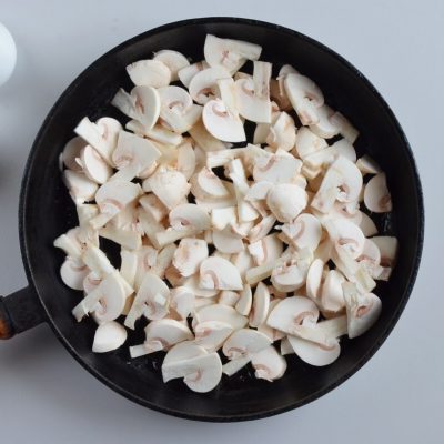 Easy Mushroom Gravy recipe - step 1
