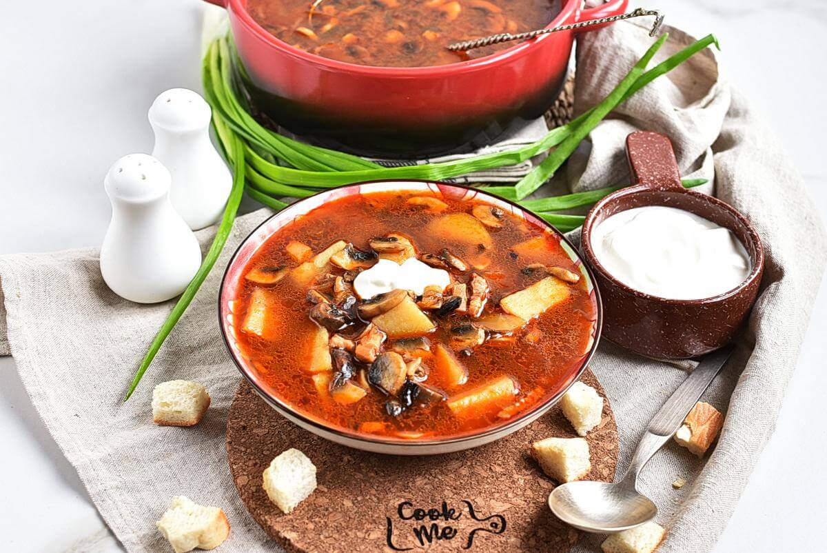 Hungarian Mushroom and Potato Soup Recipes–Homemade Hungarian Mushroom and Potato Soup–Eazy Hungarian Mushroom and Potato Soup