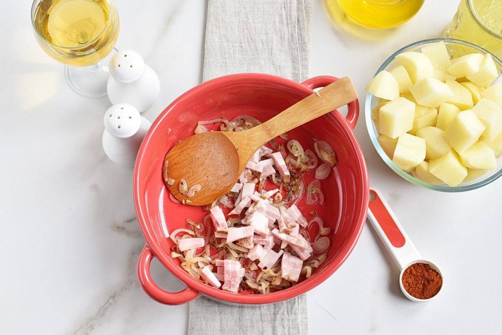 Hungarian Mushroom and Potato Soup recipe - step 4