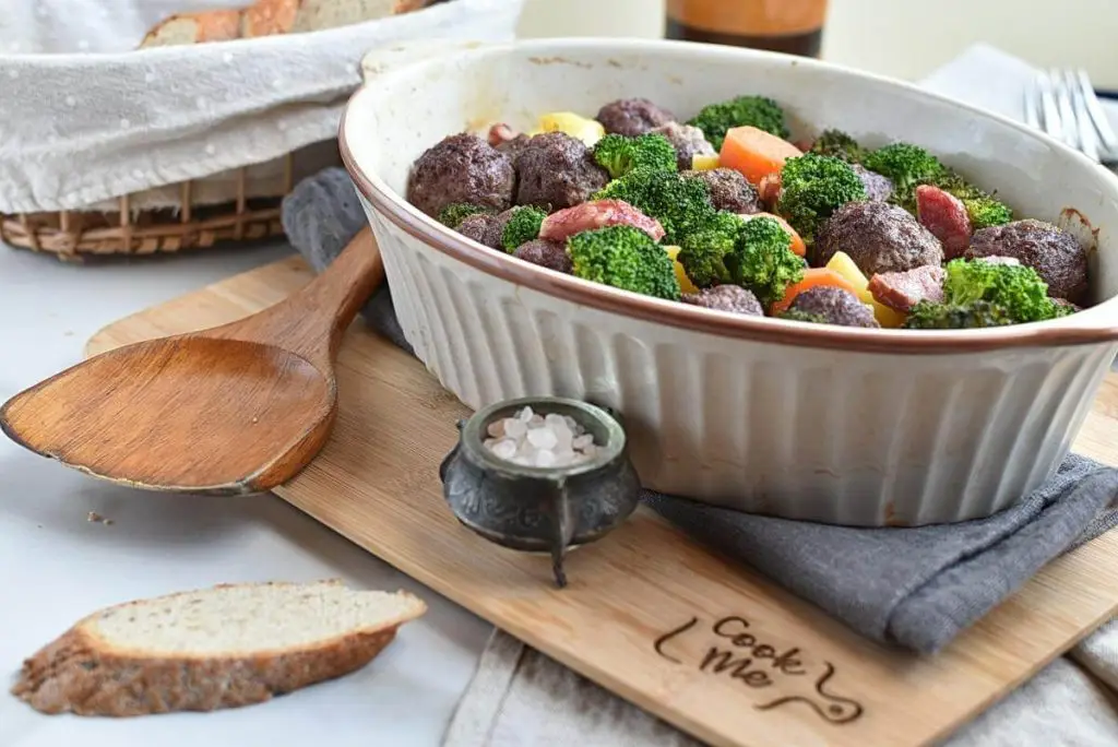 Meatballs Sausage Broccoli Dinner