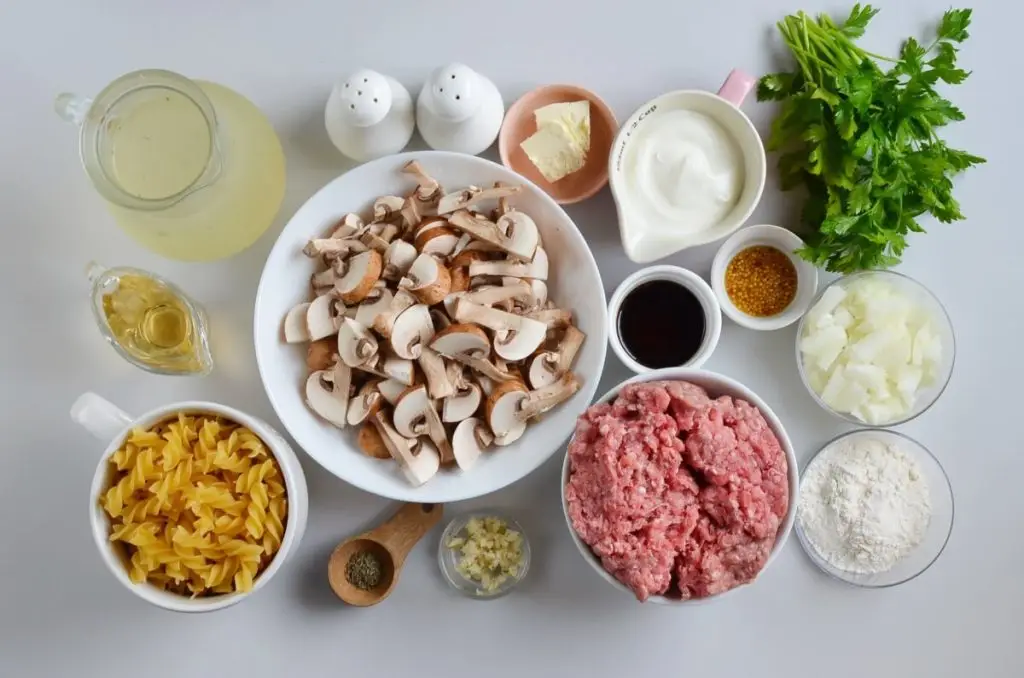Ingredients for One Pot Ground Beef Stroganoff