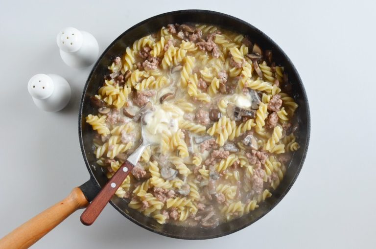 Step 6 - One Pot Ground Beef Stroganoff