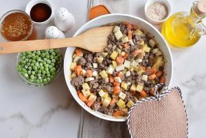 One Pot Minced Beef Hotpot Recipe - Cook.me Recipes