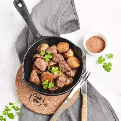One-Skillet-Smoky-Steak-and-Potatoes-Recipes–Homemade-One-Skillet-Smoky-Steak-and-Potatoes–Easy-One-Skillet-Smoky-Steak-and-Potatoes