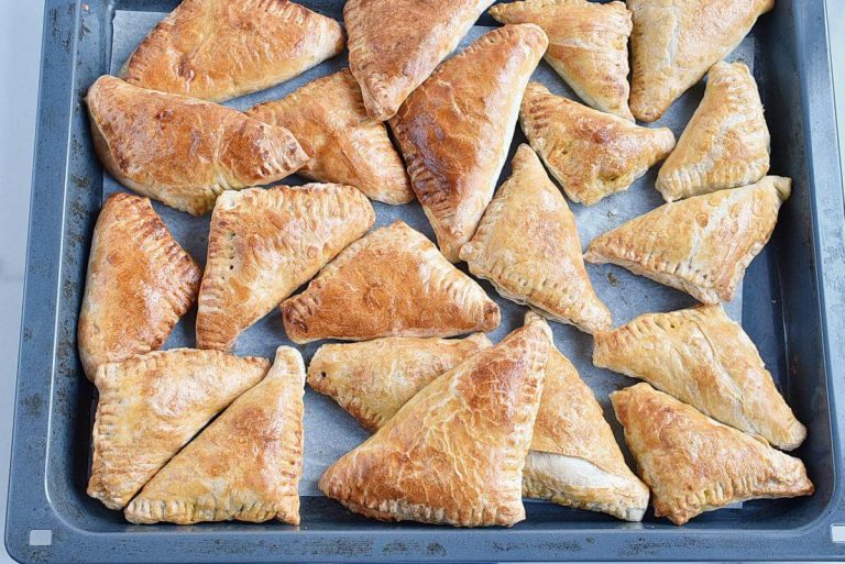 Step 9 - Vegetarian Puff Samosa