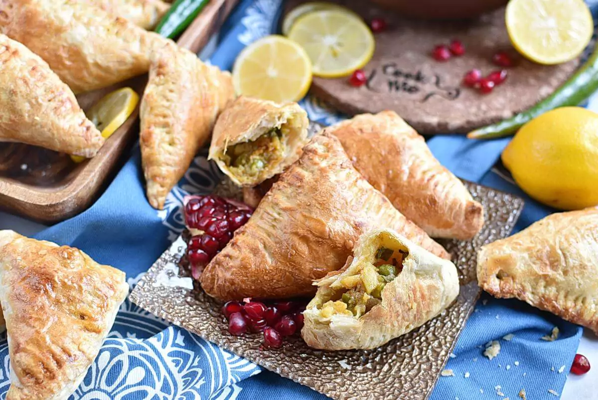 Vegetarian Puff Samosa
