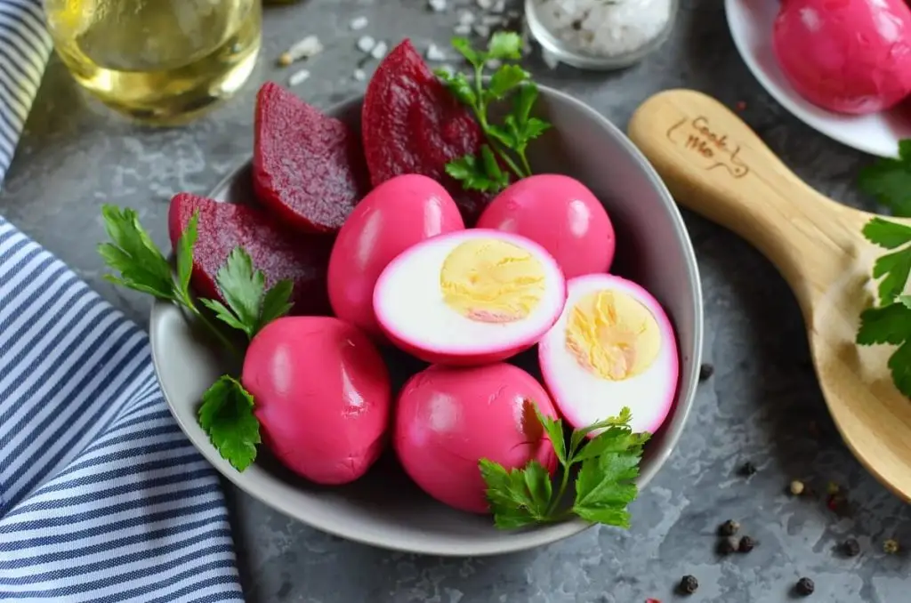 Quick Pickled Eggs and Beets