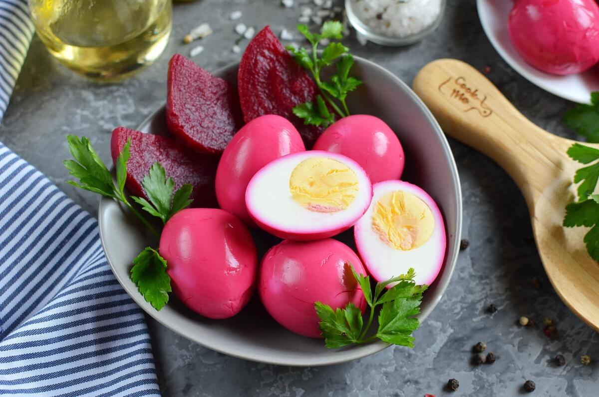 Quick Pickled Eggs and Beets