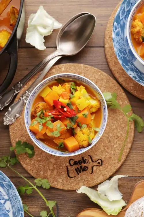 Roasted Cauliflower & Potato Curry Soup