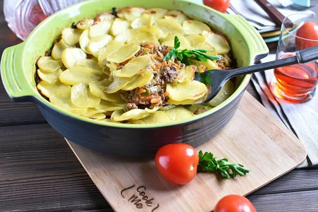 Serbian Ground Beef, Veggie, and Potato Bake