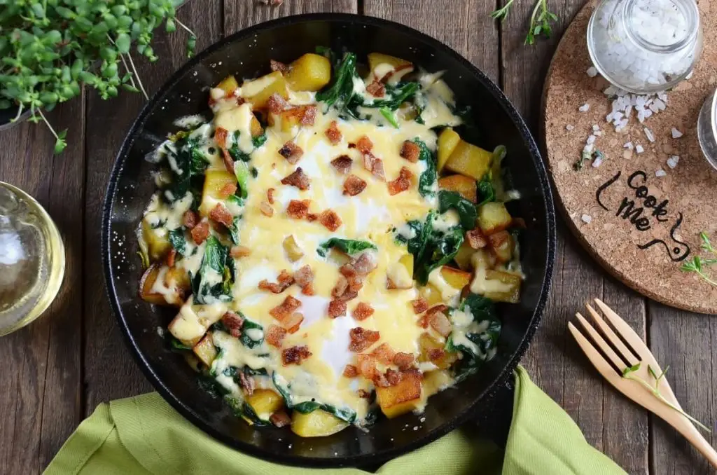 Spinach & Cheese Breakfast Skillet