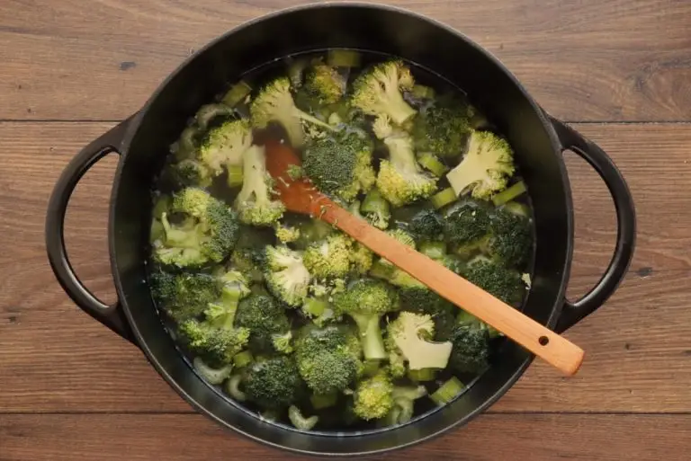 Step 2 - Supergreen Mushroom and Orzo Soup