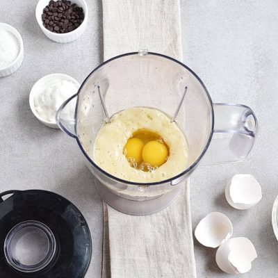 3-Ingredient Easter Banana Pancakes recipe - step 1