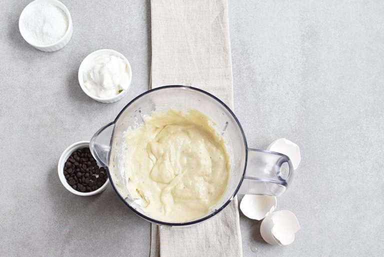 Step 1 - 3-Ingredient Easter Banana Pancakes