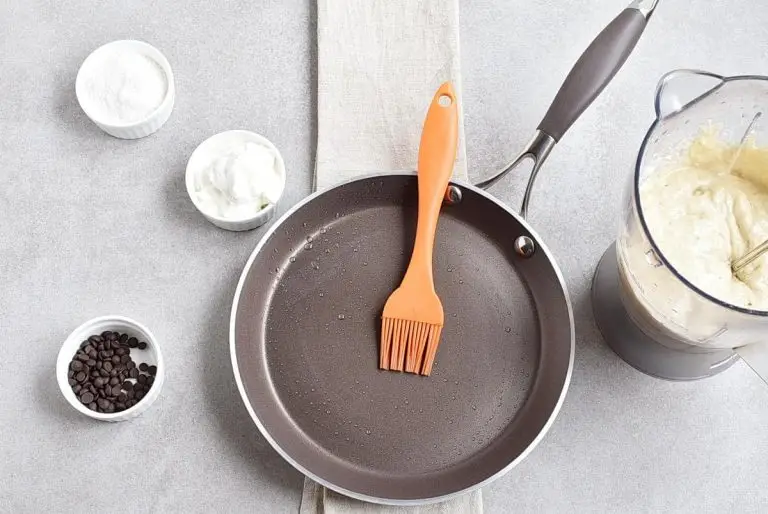 Step 2 - 3-Ingredient Easter Banana Pancakes
