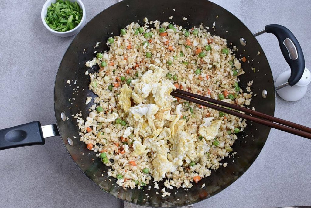 Cauliflower “Fried Rice” recipe - step 6