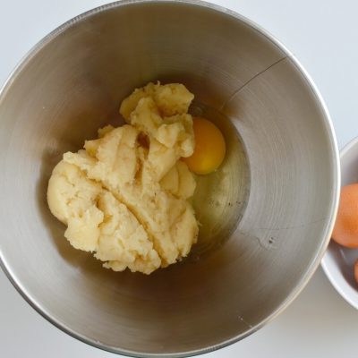 Cheesy Mushroom Gougeres recipe - step 4