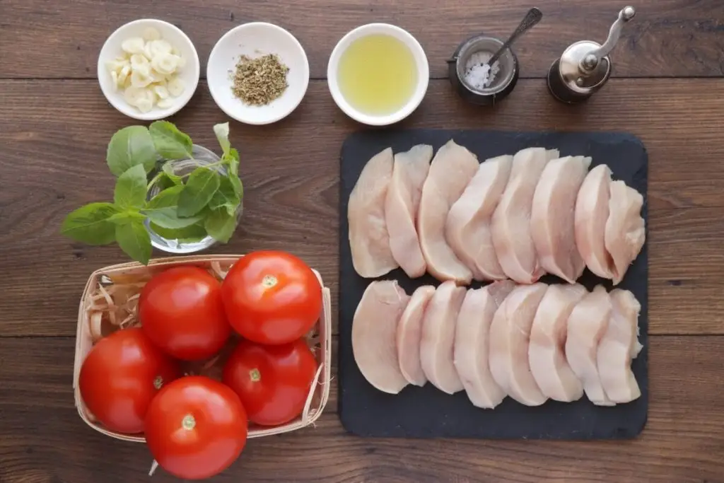 Ingredients for Chicken Breast with Tomatoes and Garlic