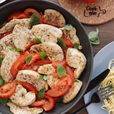 Chicken Breast with Tomatoes and Garlic Recipe-Garlic Tomato Basil Chicken-One-Pan Tomato Chicken
