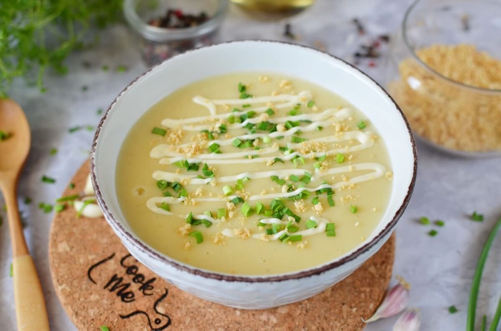 How to serve Creamy Vegan Potato Soup