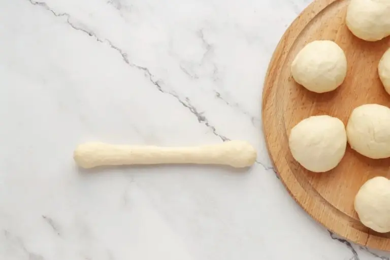 Step 8 - Easter Bird Bread Rolls