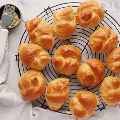 Easter Bird Bread Rolls recipe - step 13
