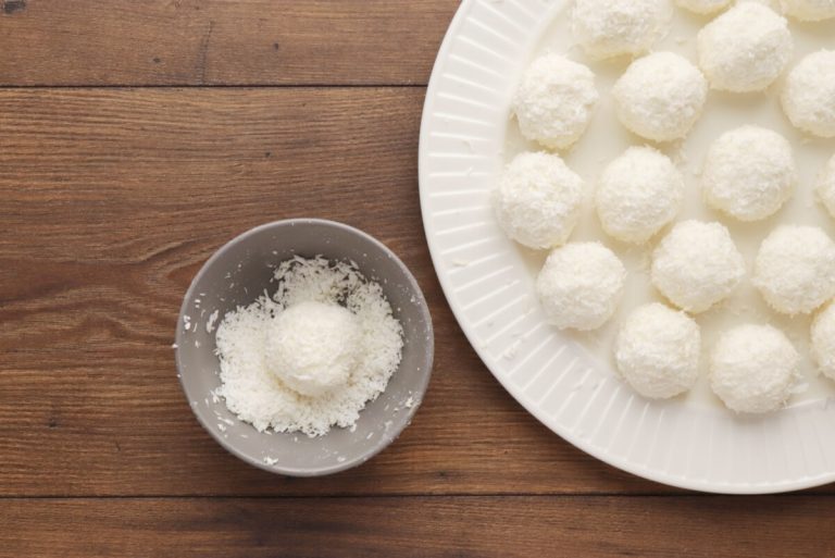Step 3 - Easter Bunny Tail Truffles