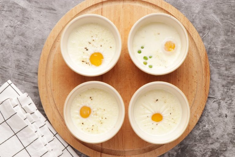 Step 7 - Eggs en Cocotte