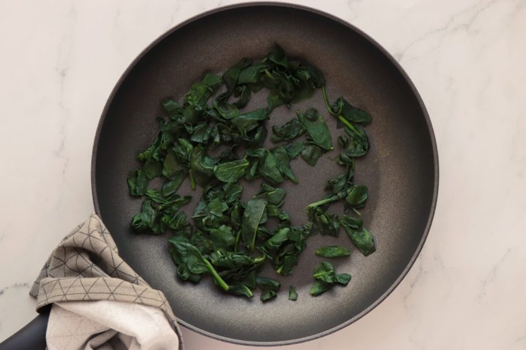 Step 1 - Healthy Green Spinach Pancakes