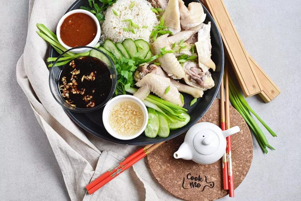 How to serve Hainanese Chicken Rice