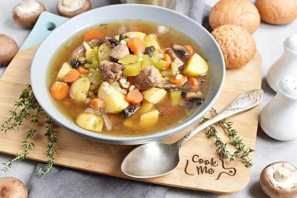 Instant Pot Beef Barley and Mushroom Soup