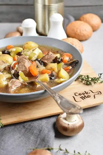 Instant Pot Beef Barley and Mushroom Soup