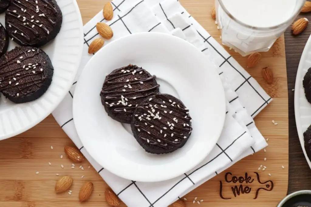 Low-Carb Chocolate Cookies