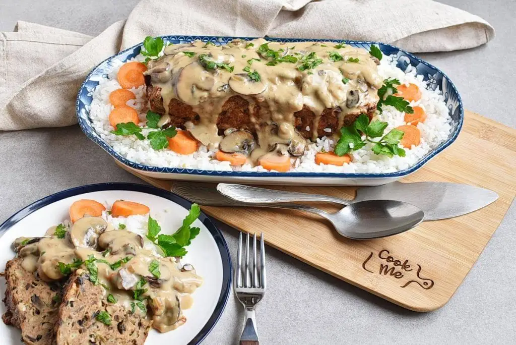 Mushroom Meatloaf with Mushroom Gravy