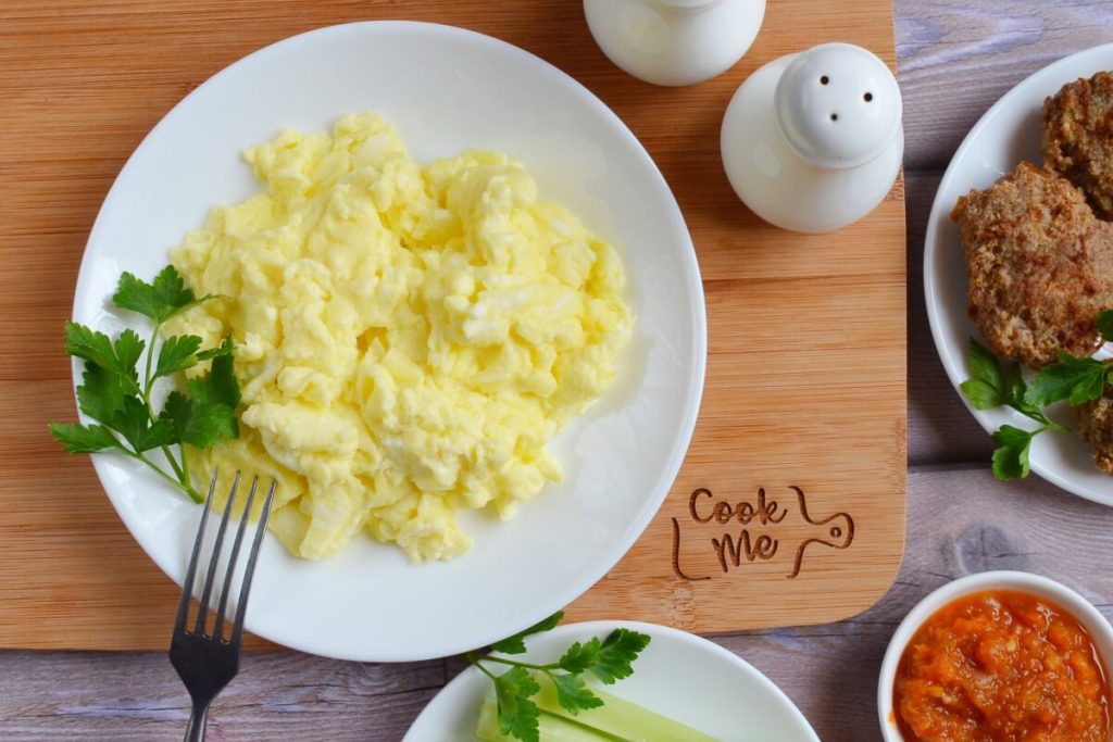 How to serve Perfect Scrambled Eggs (Low Carb, Keto)