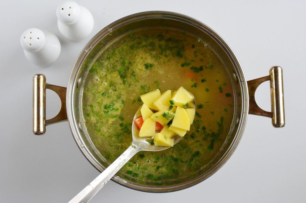 Russian Mushroom and Potato Soup recipe - step 3